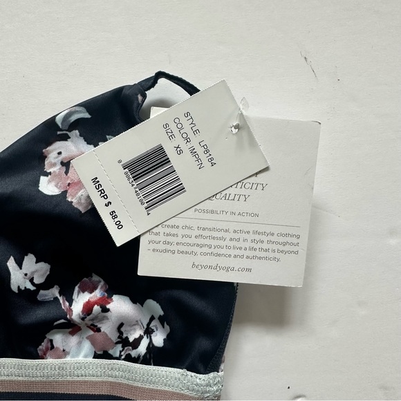 Beyond Yoga Sports Bra - Picture 2 of 2